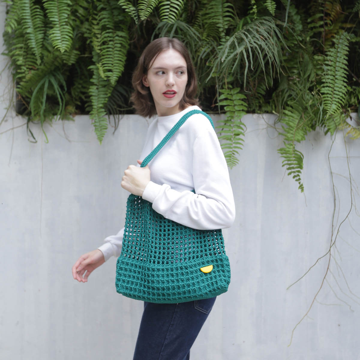 Green best sale crochet bag