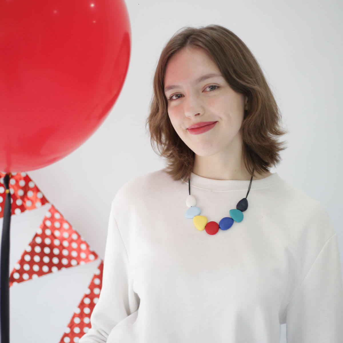 Red deals balloon necklace